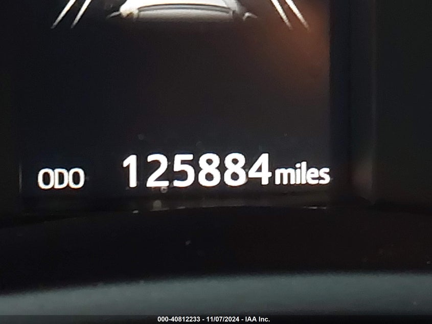 2018 TOYOTA COROLLA SE - 5YFBURHE3JP800185