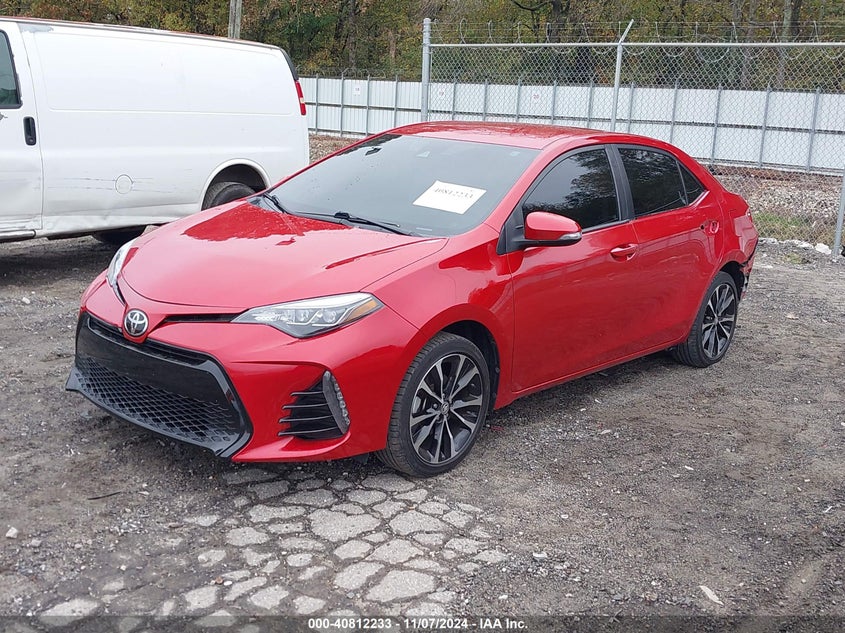 2018 TOYOTA COROLLA SE - 5YFBURHE3JP800185