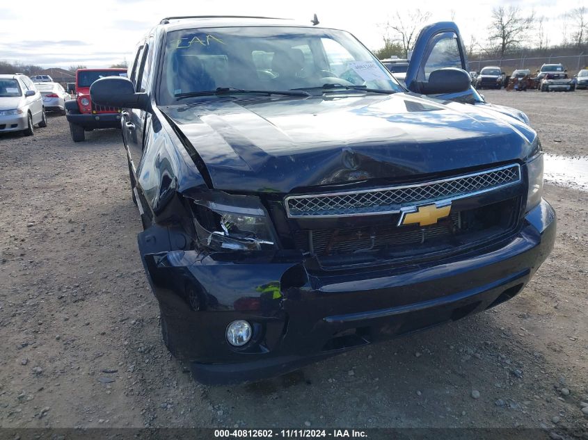 2014 Chevrolet Suburban 1500 Lt VIN: 1GNSKJE71ER232700 Lot: 40812602