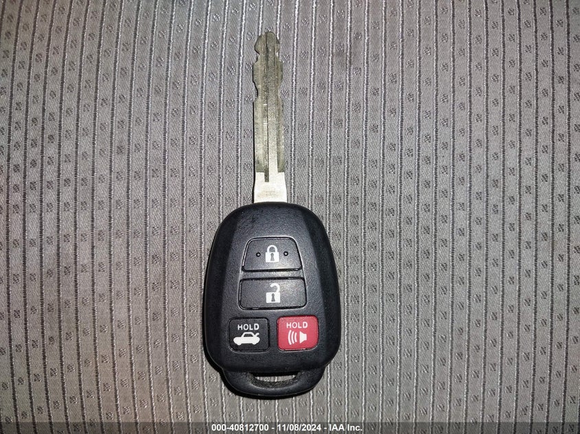 2016 TOYOTA CAMRY VIN: 4T1BF1FK9GU182589