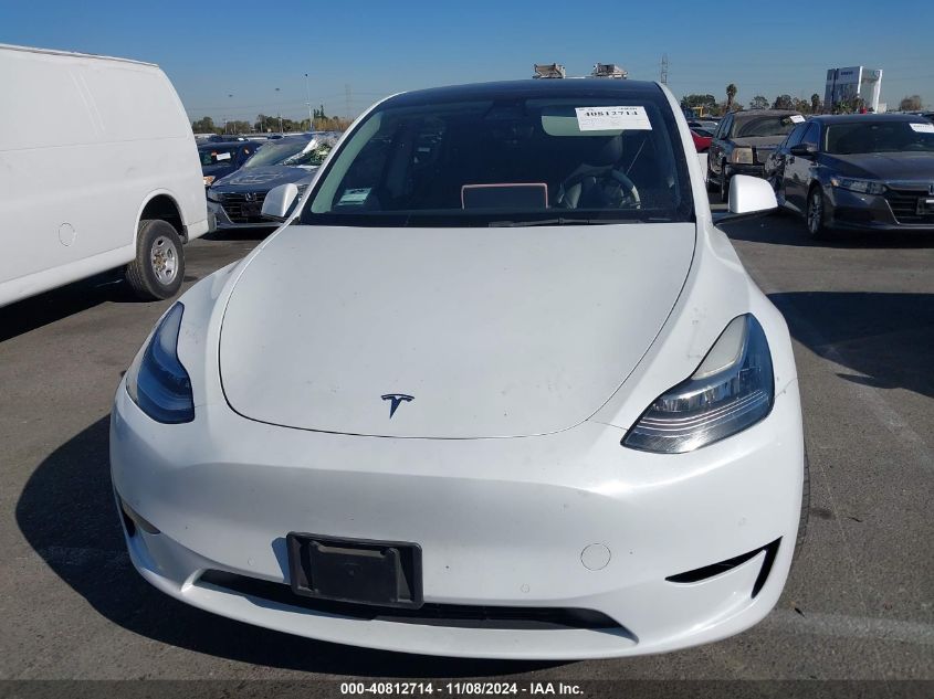 2022 Tesla Model Y Long Range Dual Motor All-Wheel Drive VIN: 7SAYGDEE2NF387091 Lot: 40812714