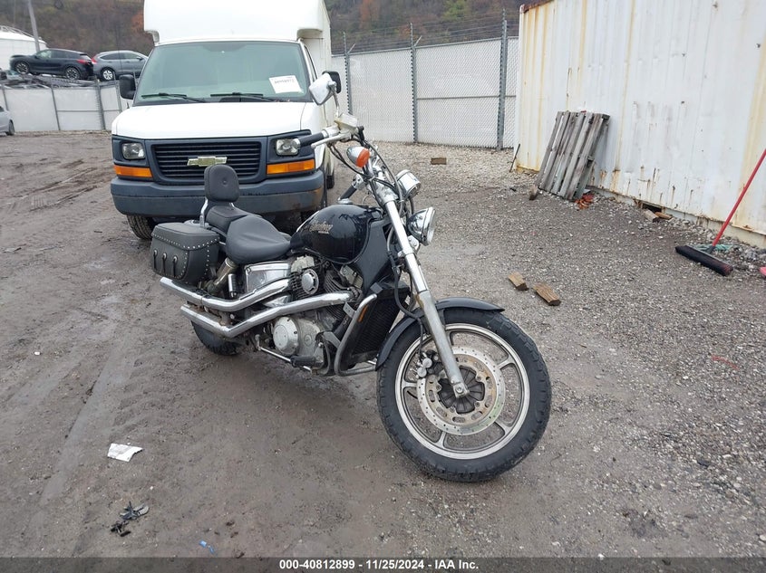 1HFSC1806JA303926 HONDA VT1100C Photo 1