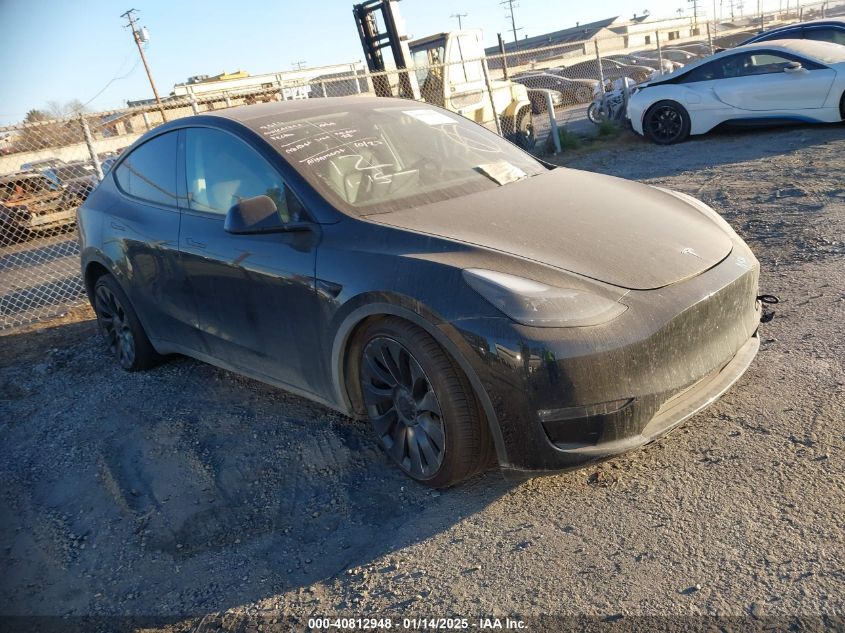 VIN 7SAYGDEF7NF552240 2022 TESLA MODEL Y no.1