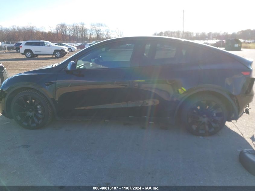 2021 Tesla Model Y Long Range Dual Motor All-Wheel Drive VIN: 5YJYGDEE2MF286886 Lot: 40813107