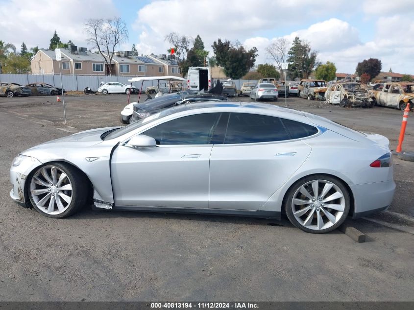 2013 Tesla Model S VIN: 5YJSA1CN9DFP28152 Lot: 40813194