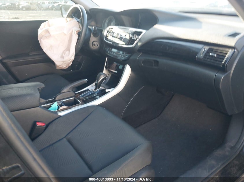 2016 HONDA ACCORD VIN: 1HGCR2F39GA137332
