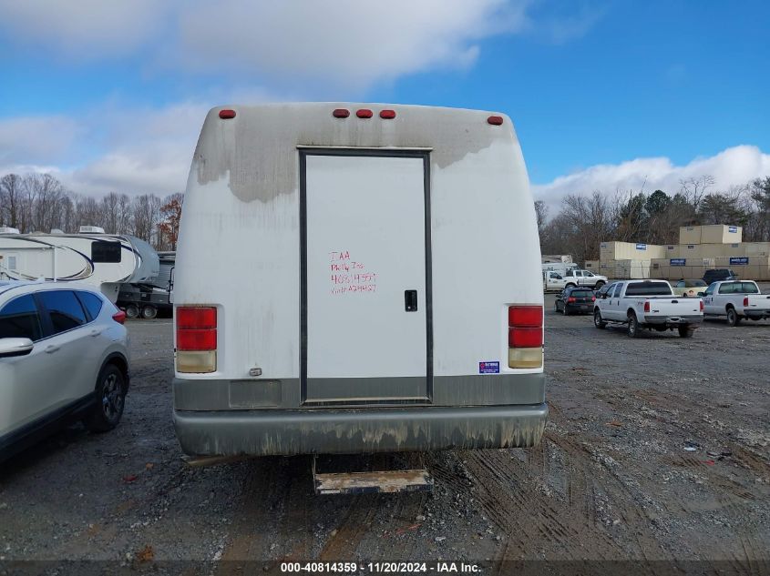 2005 Ford Econoline Commercial Cutaway Standard VIN: 1FDXE45S35HA24427 Lot: 40814359