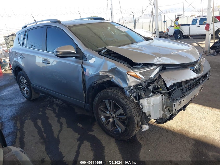 2018 TOYOTA RAV4 ADVENTURE/XLE VIN: 2T3WFREV5JW481460