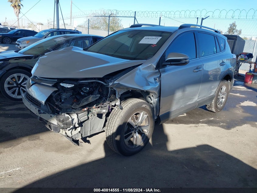 2018 TOYOTA RAV4 ADVENTURE/XLE VIN: 2T3WFREV5JW481460