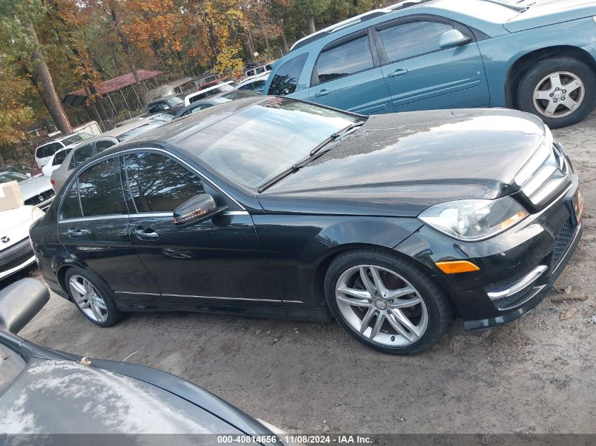 2012 Mercedes-Benz C 300 Luxury 4Matic/Sport 4Matic VIN: WDDGF8BB0CR237460 Lot: 40814656