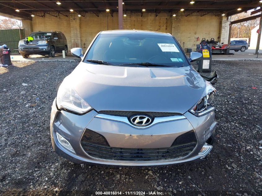 VIN KMHTC6AD3GU267155 2016 Hyundai Veloster no.13