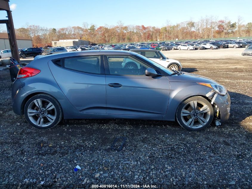 VIN KMHTC6AD3GU267155 2016 Hyundai Veloster no.14