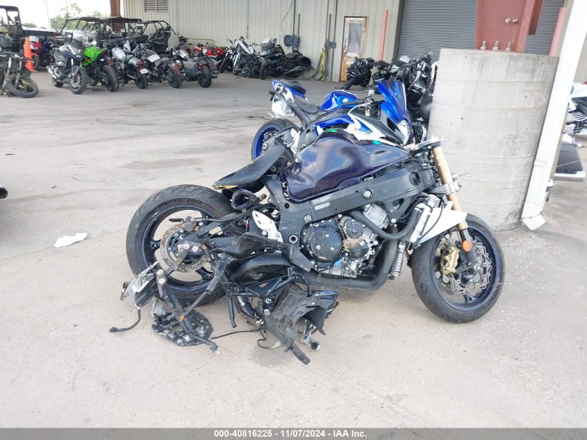 2015 SUZUKI GSX1300 RA JS1GX72B5F2100023