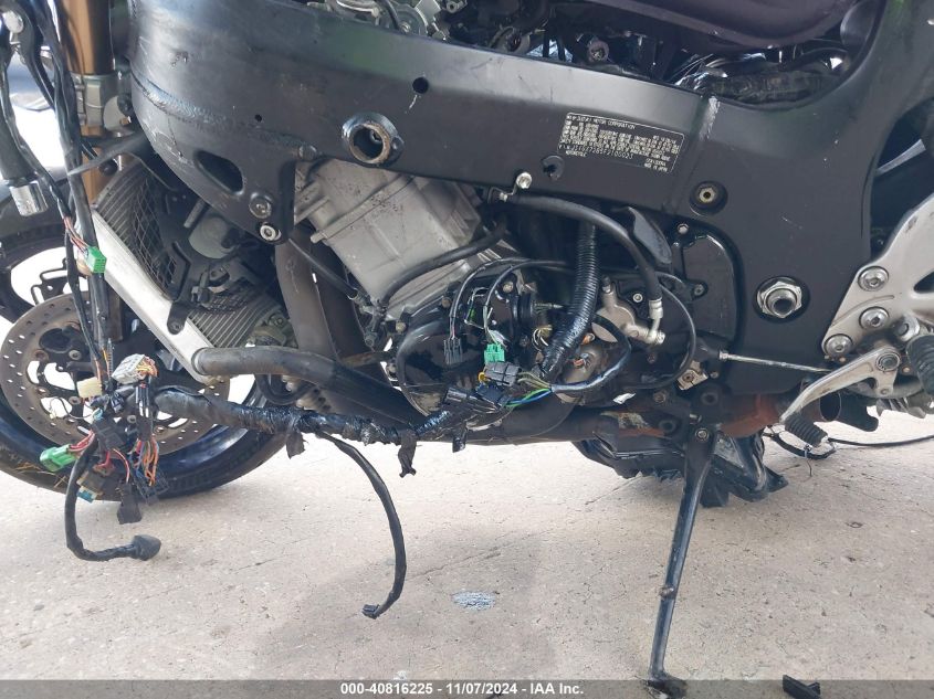 2015 SUZUKI GSX1300 RA JS1GX72B5F2100023