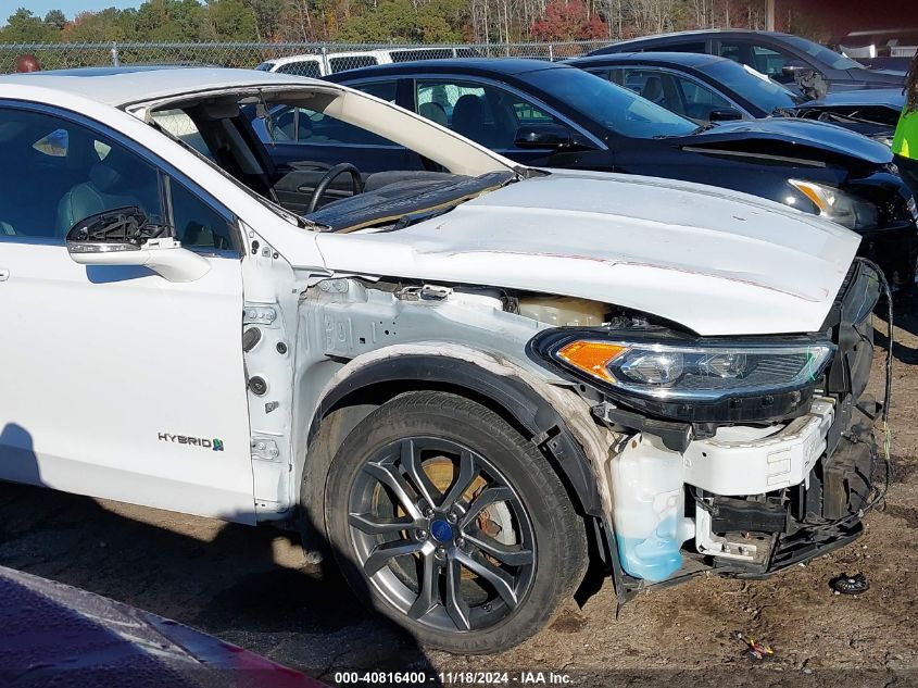 2019 Ford Fusion Hybrid Titanium VIN: 3FA6P0RUXKR121137 Lot: 40816400