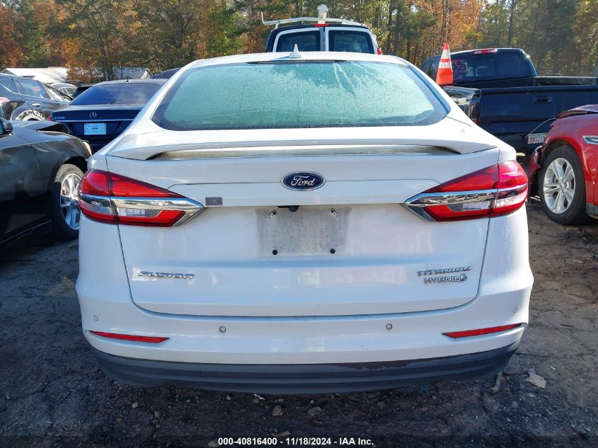 2019 Ford Fusion Hybrid Titanium VIN: 3FA6P0RUXKR121137 Lot: 40816400