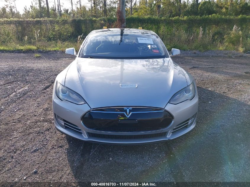 2013 Tesla Model S VIN: 5YJSA1DN0DFP05471 Lot: 40816703