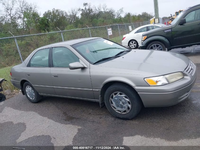 1998 Toyota Camry Le VIN: 4T1BG22K7WU374732 Lot: 40816717