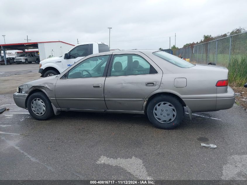 1998 Toyota Camry Le VIN: 4T1BG22K7WU374732 Lot: 40816717