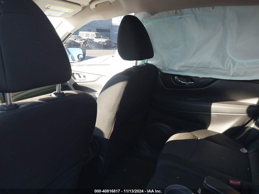 2017 NISSAN ROGUE S - KNMAT2MT2HP548998