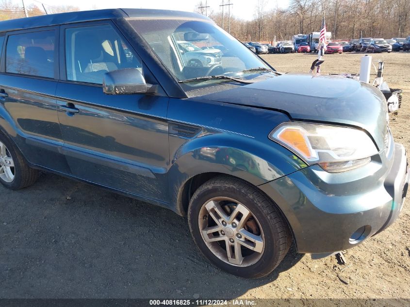 2011 Kia Soul + VIN: KNDJT2A28B7296709 Lot: 40816825