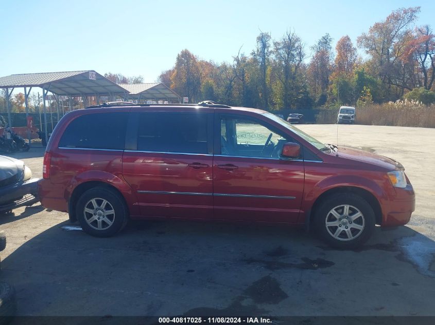 2010 Chrysler Town & Country Touring Plus VIN: 2A4RR8D18AR320392 Lot: 40817025