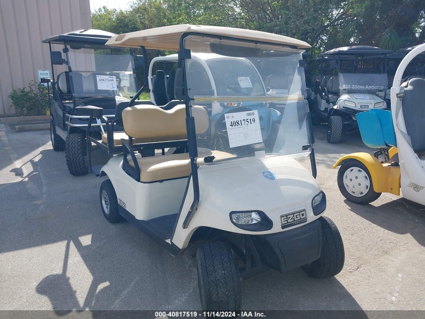 2017 EZ GO GOLF CART