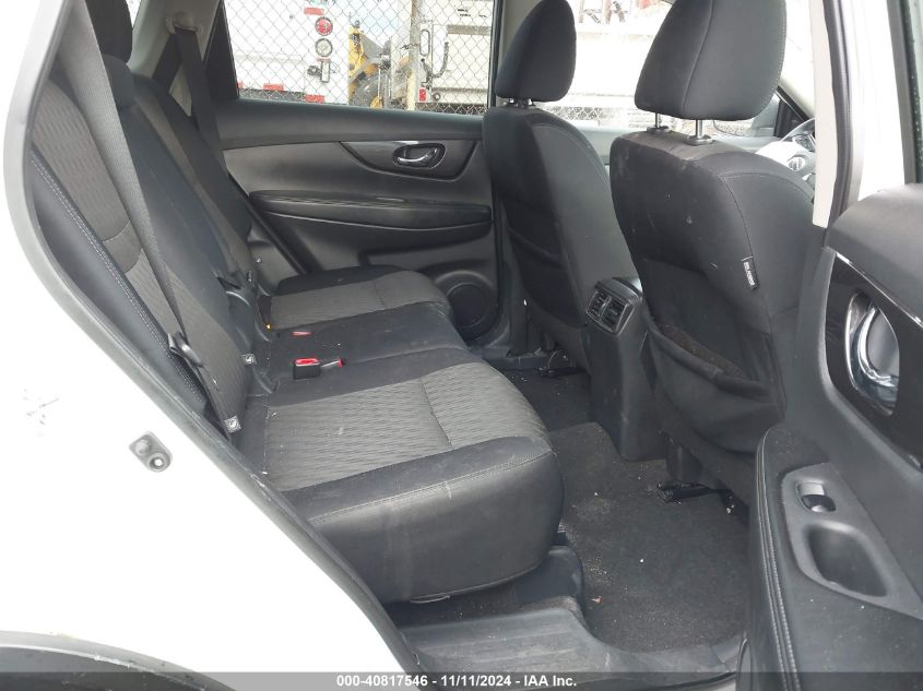 VIN 5N1AT2MV4KC705572 2019 NISSAN ROGUE SV
