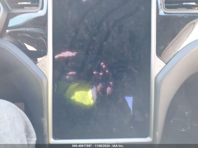 2018 TESLA MODEL S VIN: 5YJSA1E2XJF297609