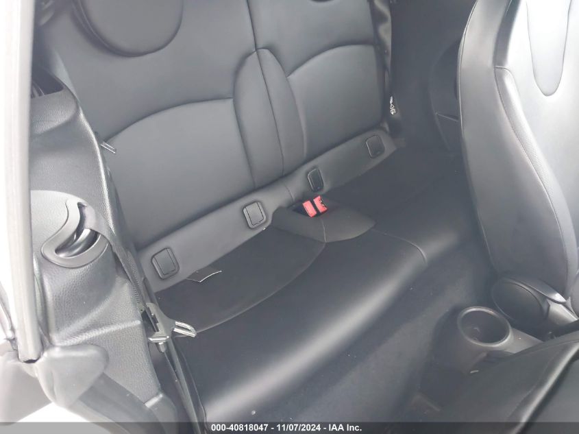 2011 MINI COOPER VIN: WMWZN3C53BTZ78038