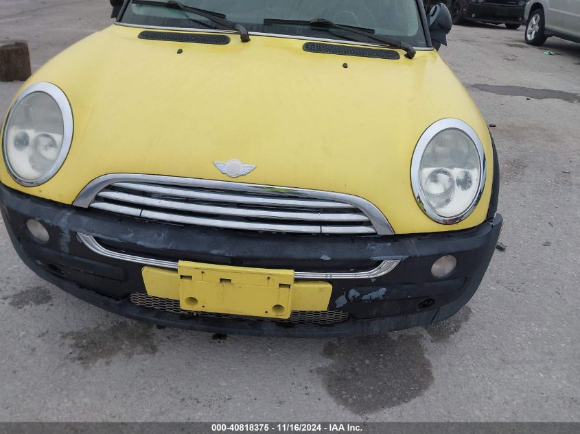 2004 Mini Cooper VIN: WMWRC33444TJ61046 Lot: 40818375