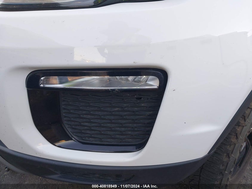 2019 LAND ROVER RANGE ROVER EVOQUE VIN: SALVP2RX5KH329187