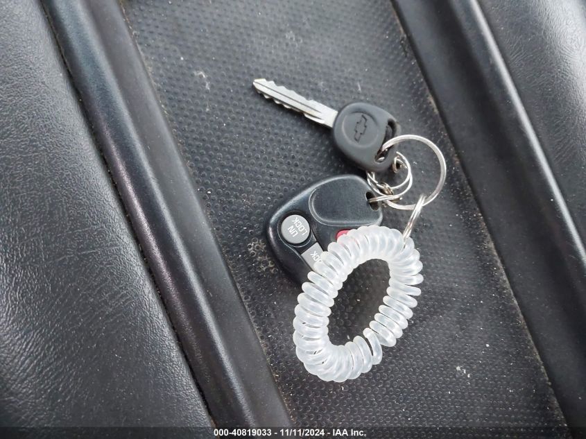 2002 Chevrolet Silverado Ls VIN: 1GCHK23U52F237347 Lot: 40819033