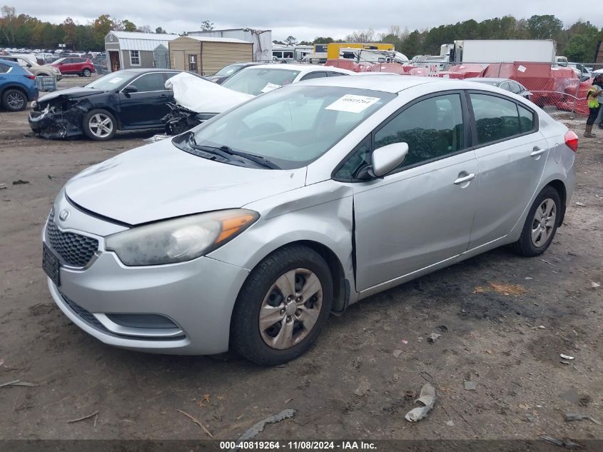 VIN KNAFK4A67G5515814 2016 KIA FORTE no.2