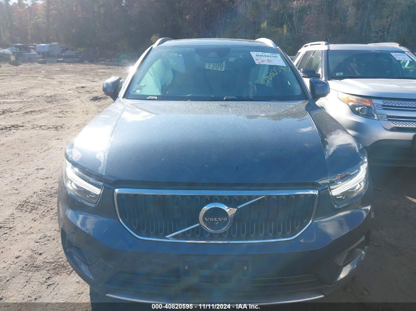 2021 Volvo Xc40 T5 Momentum VIN: YV4162UK9M2575165 Lot: 40820595