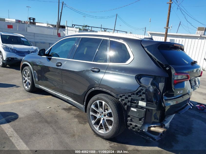 VIN 5UXCR6C54KLL64323 2019 BMW X5, Xdrive40I no.3