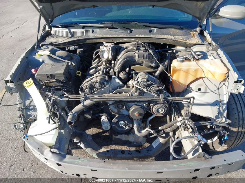 VIN 2C3CDXHG7KH608726 2019 DODGE CHARGER GT RWD