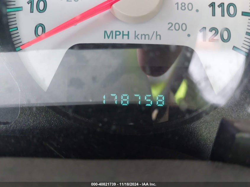 2008 DODGE RAM 1500 VIN: 1D7HA16K18J198761