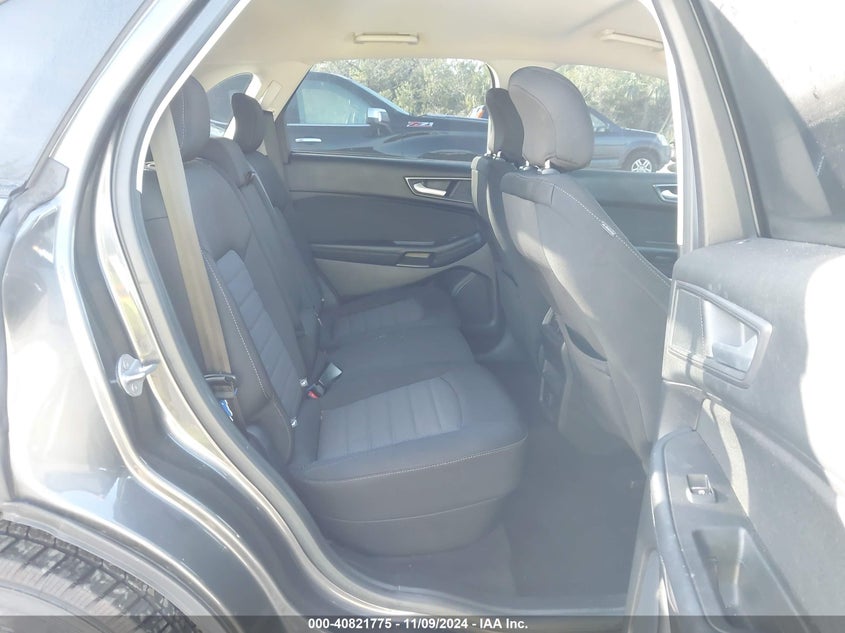 VIN: 2FMPK3G97JBB31419 2018 FORD EDGE SE