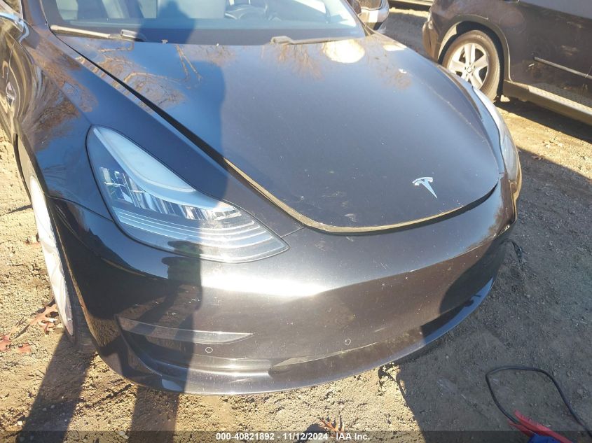 2018 Tesla Model 3 Long Range/Performance VIN: 5YJ3E1EB3JF109358 Lot: 40821892