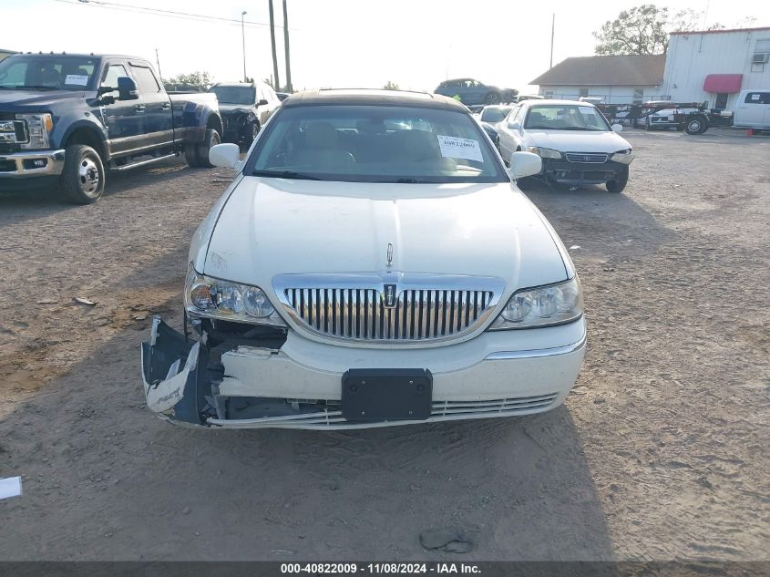 2004 Lincoln Town Car Ultimate VIN: 1LNHM83W14Y644096 Lot: 40822009