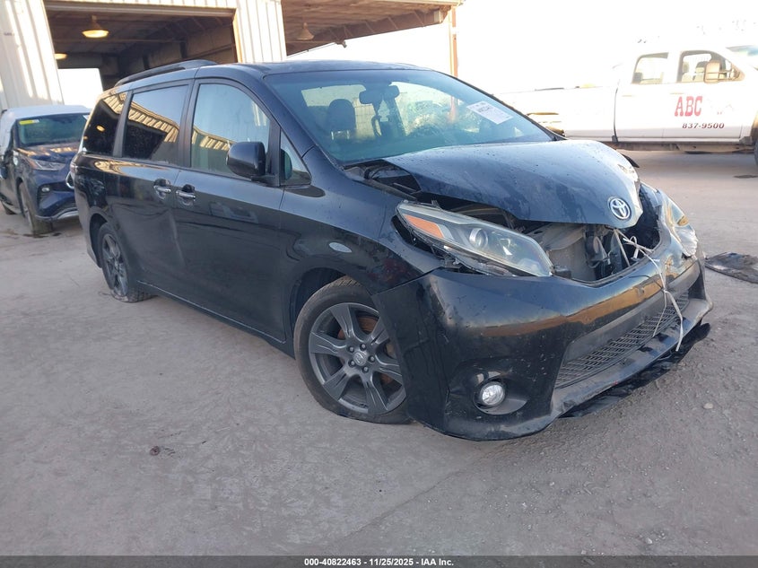 5TDXZ3DC8HS881260 2017 Toyota Sienna Se auction photo 1