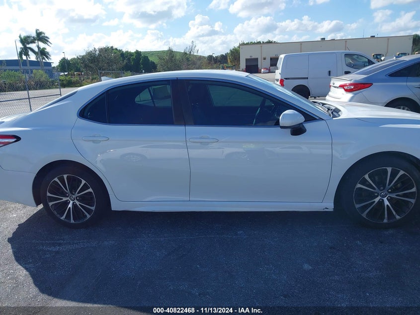 2020 TOYOTA CAMRY SE - 4T1G11AKXLU381527