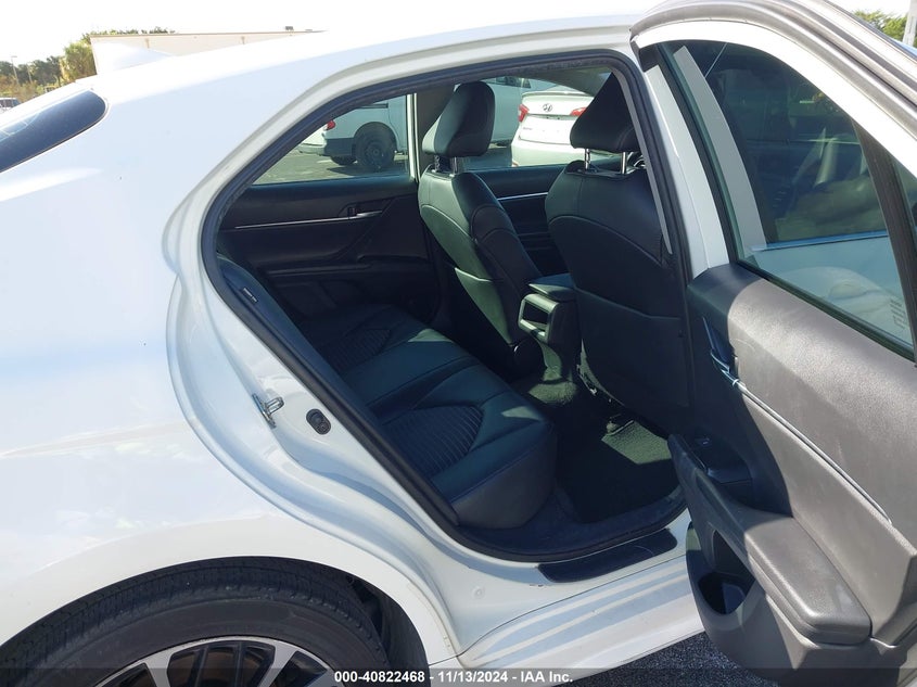 2020 TOYOTA CAMRY SE - 4T1G11AKXLU381527