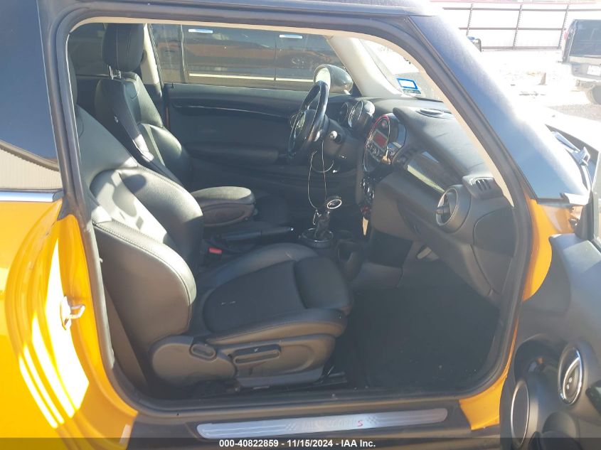 2015 MINI HARDTOP VIN: WMWXP7C5XF2A39816