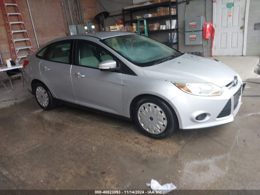 VIN 1FADP3F23DL111899 2013 Ford Focus, SE no.1