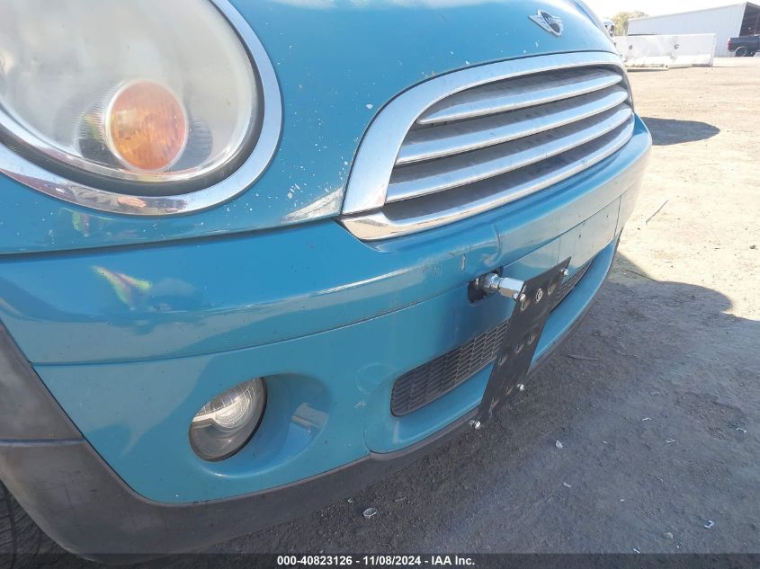 2010 Mini Cooper VIN: WMWMF3C56ATZ24559 Lot: 40823126