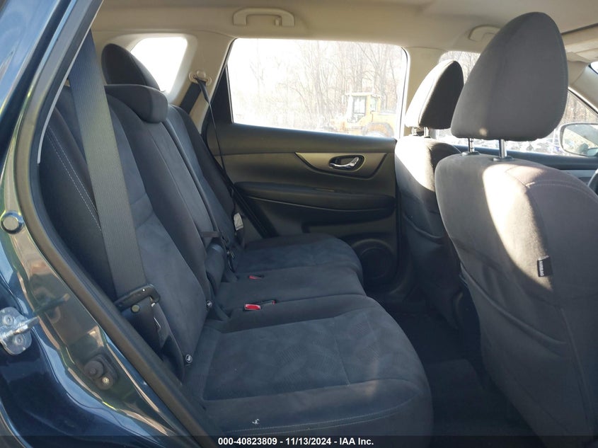 2015 NISSAN ROGUE S - KNMAT2MV7FP586001