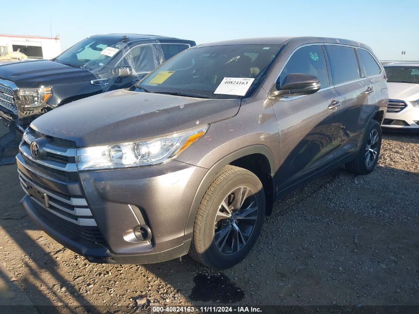 VIN 5TDZARFH0KS059636 2019 Toyota Highlander, LE no.2