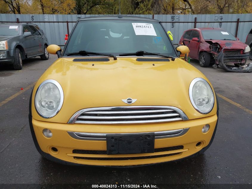 2008 Mini Cooper VIN: WMWRF33518TG18601 Lot: 40824313